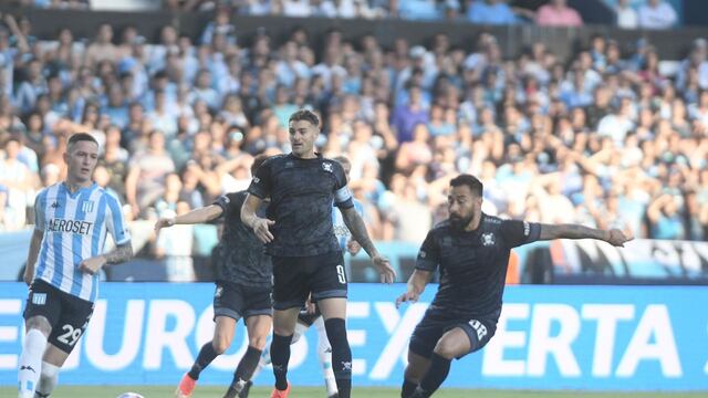 Pablo Vegetti y Ariel Rojas, de los jugadores más experimentados en Belgrano que está de vuelta en la Primera división. (Federico López Claro / La Voz)
