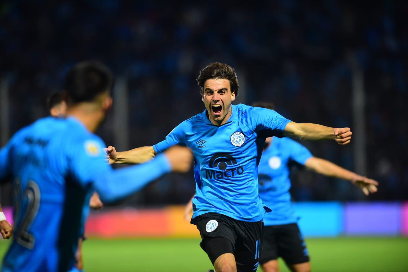 Francisco González Metilli grita con el alma su primer gol con la camiseta de Belgrano. Fue el 1-0 ante Newell's en Alberdi. (Javier Ferreyra / La Voz)