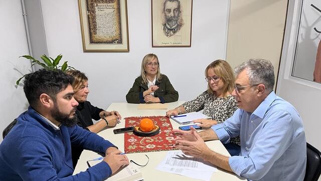 Luis Castellano recorrió el Instituto Superior del Profesorado