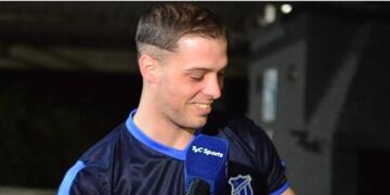 Santiago Maratea homenajeado en el club.