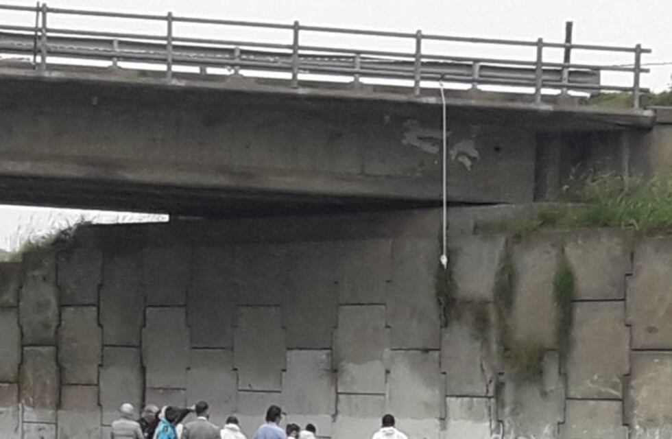 Chivilcoy: Hallan a un hombre decapitado bajo un puente