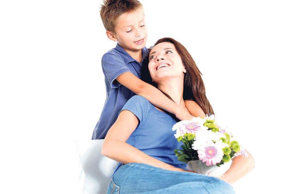 Pérez: se reprogramó el mate Bingo por el Día de la Madre