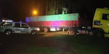 Interceptan un cargamento millonario de contrabando en Bernardo de Irigoyen.