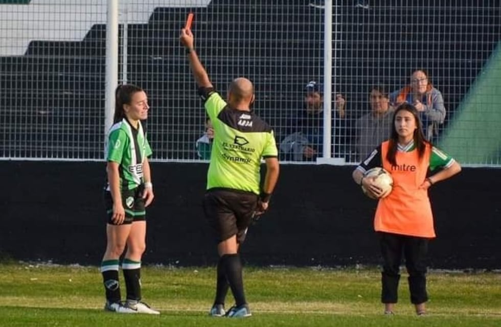 Sigue abierta la inscripción para el curso para árbitro de fútbol