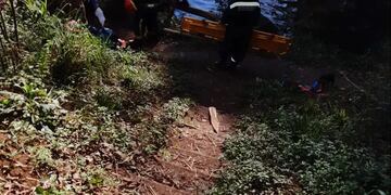 Puerto Iguazú: rescataron a un joven en el Salto Mbocay.