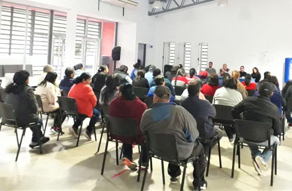 Funcionarios del MPA y de Seguridad se reunieron con vecinos de Campo Verde