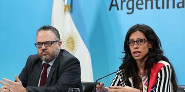 Ministro de Desarrollo Productivo, Matías Kulfas, y la secretaria de Comercio Interior, Paula Español. (Presidencia).