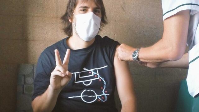 Facundo "Apache" Villalba, representante de ATE y CTA, uno de los vacunados VIP en Mar del Plata. (Foto: web)