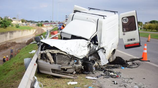Impactante siniestro en avenida Circunvalación, a la altura de Villa Boedo. (José Hernández/La Voz)