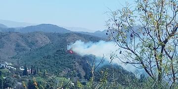 El fuego comenzó en la zona de la Usina en Villa Los Aromos.