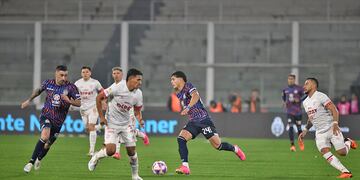 Michael Santos debió ser reemplazado en el empate en cero entre Talleres y Unión de Santa Fe.