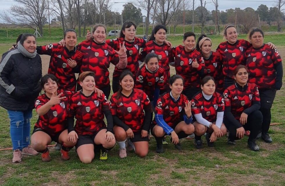 Fútbol Femenino: Venus y Las Cachos se consolidan como líderes
