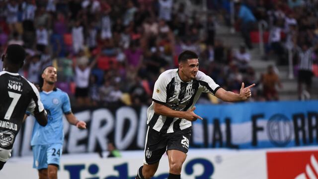 Belgrano empezó perdiendo en Santiago, por el gol de Favio Cabral, formado en Talleres.