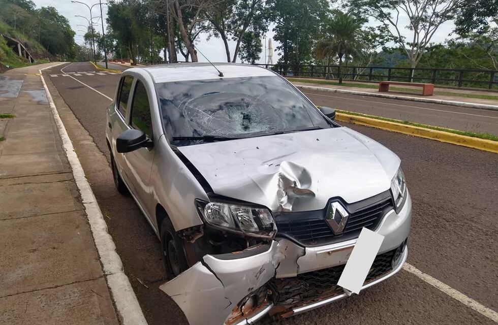 Motociclista conducía en contramano, chocó y terminó herido