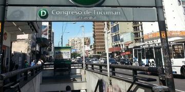 Estación de subte Congreso de Tucumán, línea D.