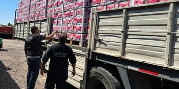 Guillermo Michel destacó el trabajo de la Aduana, durante un operativo en el mes pasado con similares resultados. Foto: Twitter/@MichelGuilleOK