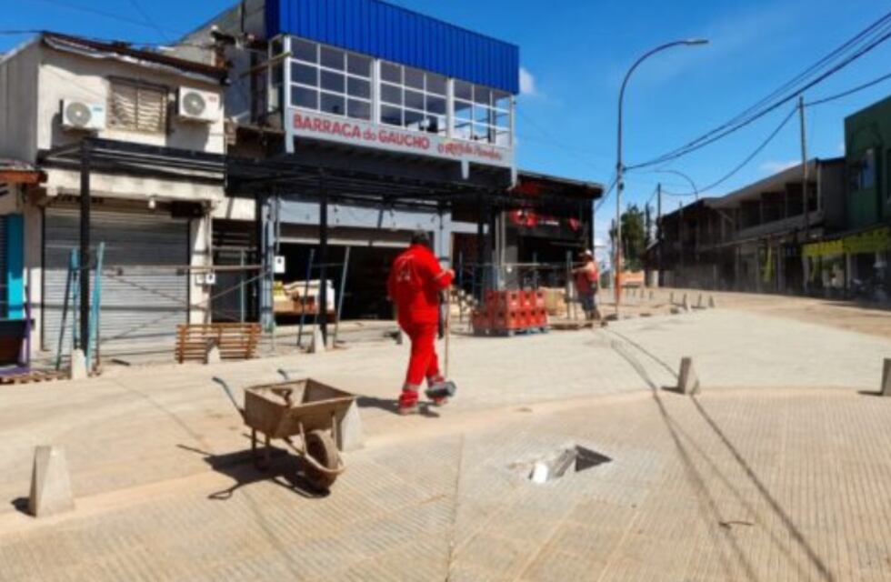 Avanzan a paso firme las obras sobre la avenida Brasil de Puerto Iguazú