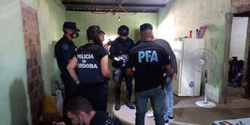 Operativo. La última sospechosa por el crimen de Morteros fue detenida en esta vivienda de Santo Tomé, Santa Fe. (Policía)
