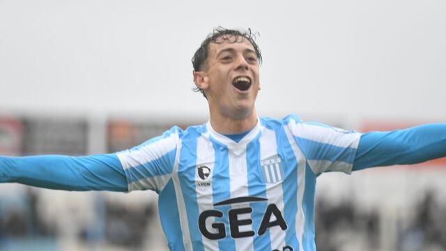 Primer gol para el gol de Racing. Lautaro Cerato acertó para el 1 a 0 contra Patronato (Ramiro Pereyra / La Voz).