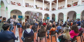 En la inauguración de la Feria del Libro Córdoba se anunció el ganador del Premio Alberto Burnichón (Foto: Municipalidad de Córdoba)