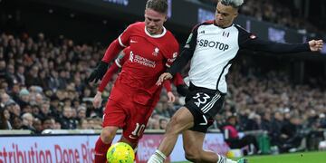 Alexis Mac Allister jugando para el Liverpool.