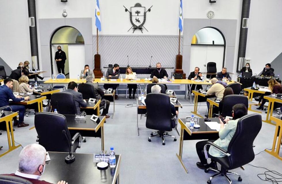 Mientras diputados pampeanos debatían ley sobre energía, se cortó la luz