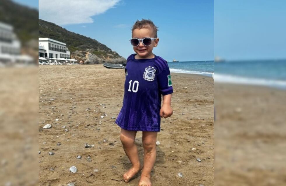 ¡Vamos Beni! el pequeño mendocino disfruta de la playa y continúa con el tratamiento