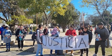 Tragedia El Tío: familiares de Ricardo Oliva marcharon pidiendo justicia en Arroyito