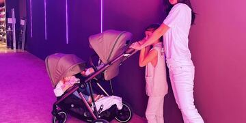 La actriz Eugenia la China Suárez junto a Rufina, Magnolia y Amancio.