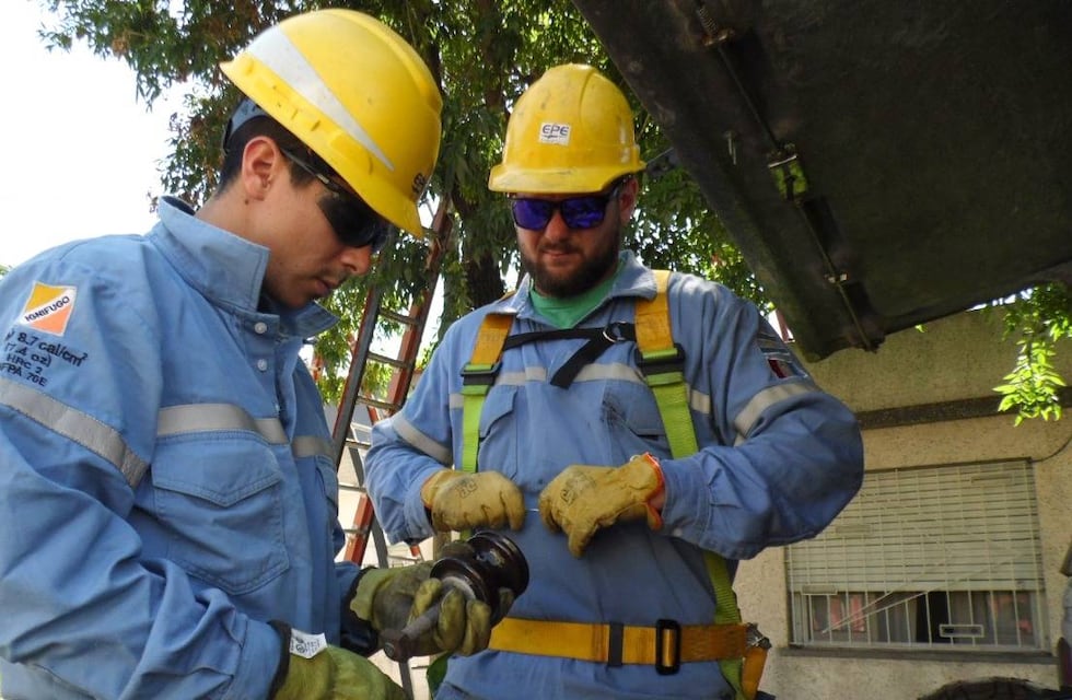 Con calor y sin luz: La EPE anunció cortes programados para este fin de semana en Rosario
