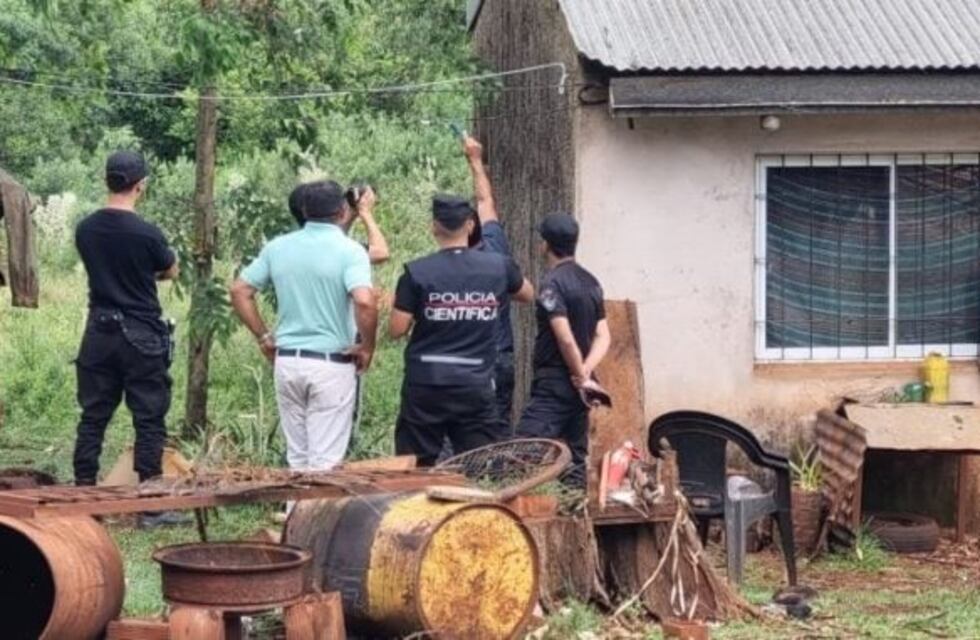 Investigan la muerte de un joven en presunto intento de robo de gallinas en Posadas