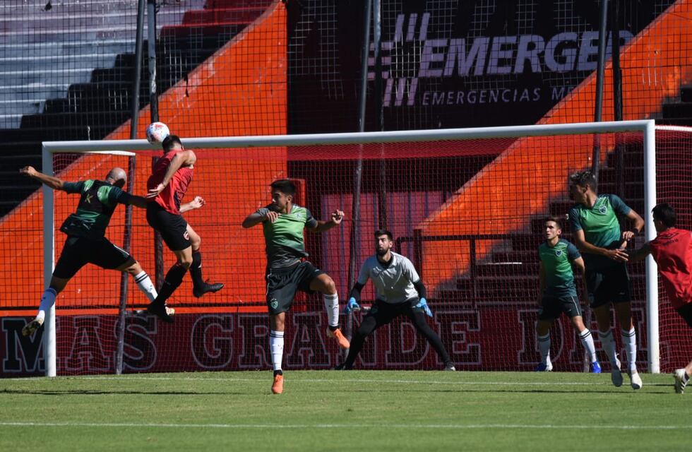 Newell’s derrotó 2 a 1 a Sarmiento en su único amistoso de pretemporada