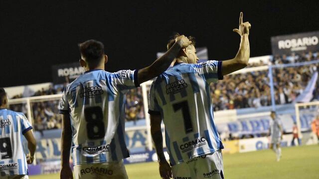 Franco "Wachi" García anotó el segundo para la Academia ante Defensores de Villa Ramallo. (Prensa Racing).