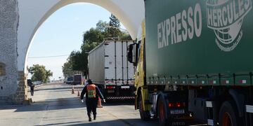 Un camionero de origen brasilero está internado con coronavirus, podría ser la variante Delta. Imagen ilustrativa