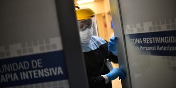 Terapia Intensiva Clínica Reina Fabiola unidad de covid coronavirus covid19 humanización de las terapias en tiempos de pandemia    
Cordoba el 28 de Augusto de 2020 Fotografia por Pedro Castillo