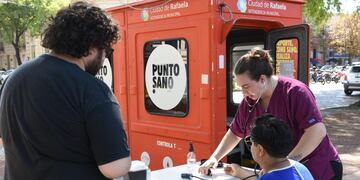 El Punto Sano continúa con su atención en la Plaza 25 de Mayo