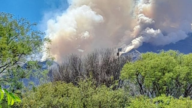 Incendio en Los Molles, San Luis.