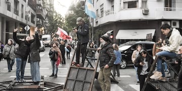 Los incidentes en la casa de Cristina Kirchner en Recoleta de este sábado. Foto: Federico López Claro.