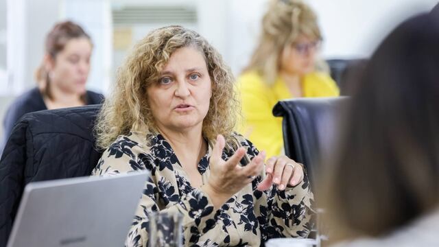 Castiglione recordó que “las brigadas están desde el día de ayer trabajando, no es muy alentador el tema climático”.