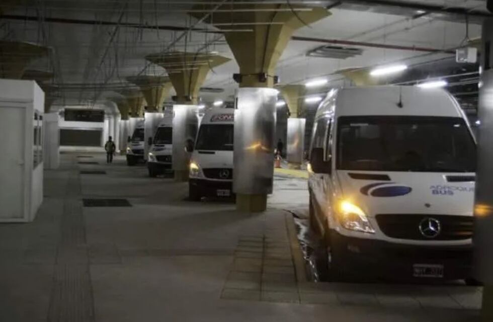 San Juan alquila combis y remises mendocinos ante el aumento del turismo de eventos