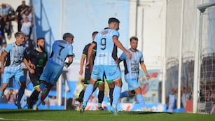 Otro empate con sabor a poco para Racing en Nueva Italia. Fue 1 a 1 contra San Miguel (Javier Ferreyra / La Voz).