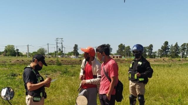 Detectaron a dos menores de edad intentando robar cables del alumbrado público