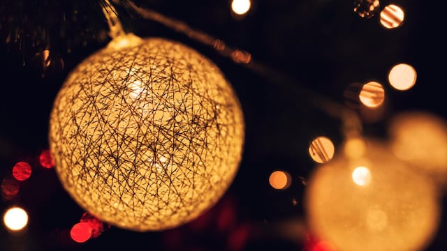 En qué horarios abren los comercios en Córdoba este fin de semana previo a la Navidad.