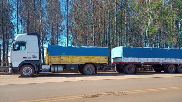 Interceptaron camiones con soja ilegal.