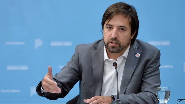 Nicolás Kreplak. ministro de Salud de la provincia de Buenos Aires, anunció que se está evaluando la posibilidad de ampliar el pase sanitario tanto a medios de transporte como a los ámbitos laborales. Foto: La Voz/Prensa PBA.