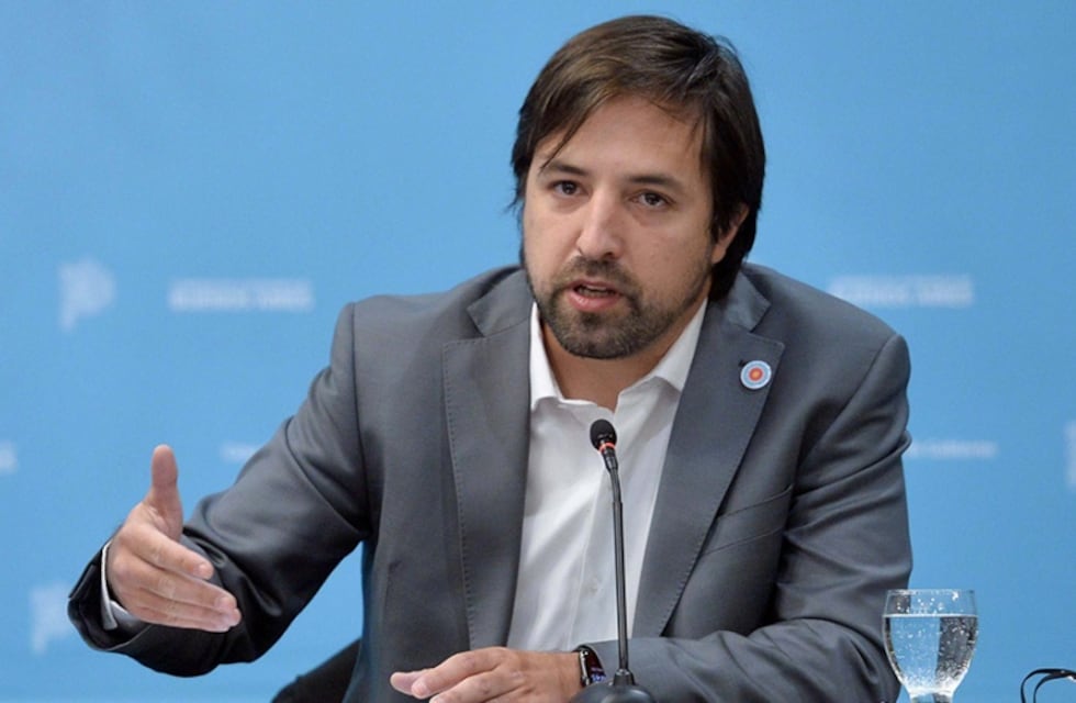 En Provincia de Buenos Aires no podrán atender al público empleados que no tengan dos dosis