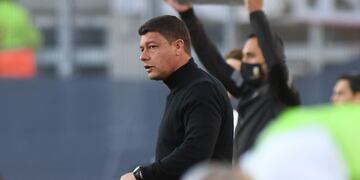 Sebastián Battaglia lamentó la expulsión de Marcos Rojo.