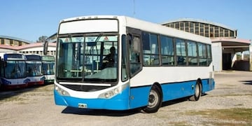 Concepción de la Sierra: entregaron un colectivo escolar a escuelas rurales.