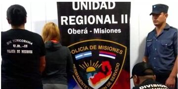 Está en prisión domiciliaria pero recibe visitas y sale de paseo