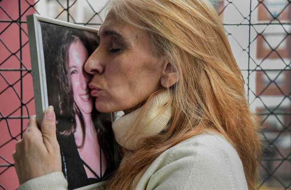 “Fue muy duro ver a mi hija en una bolsa”, el estremecedor relato de la mamá de Ángeles Rawson